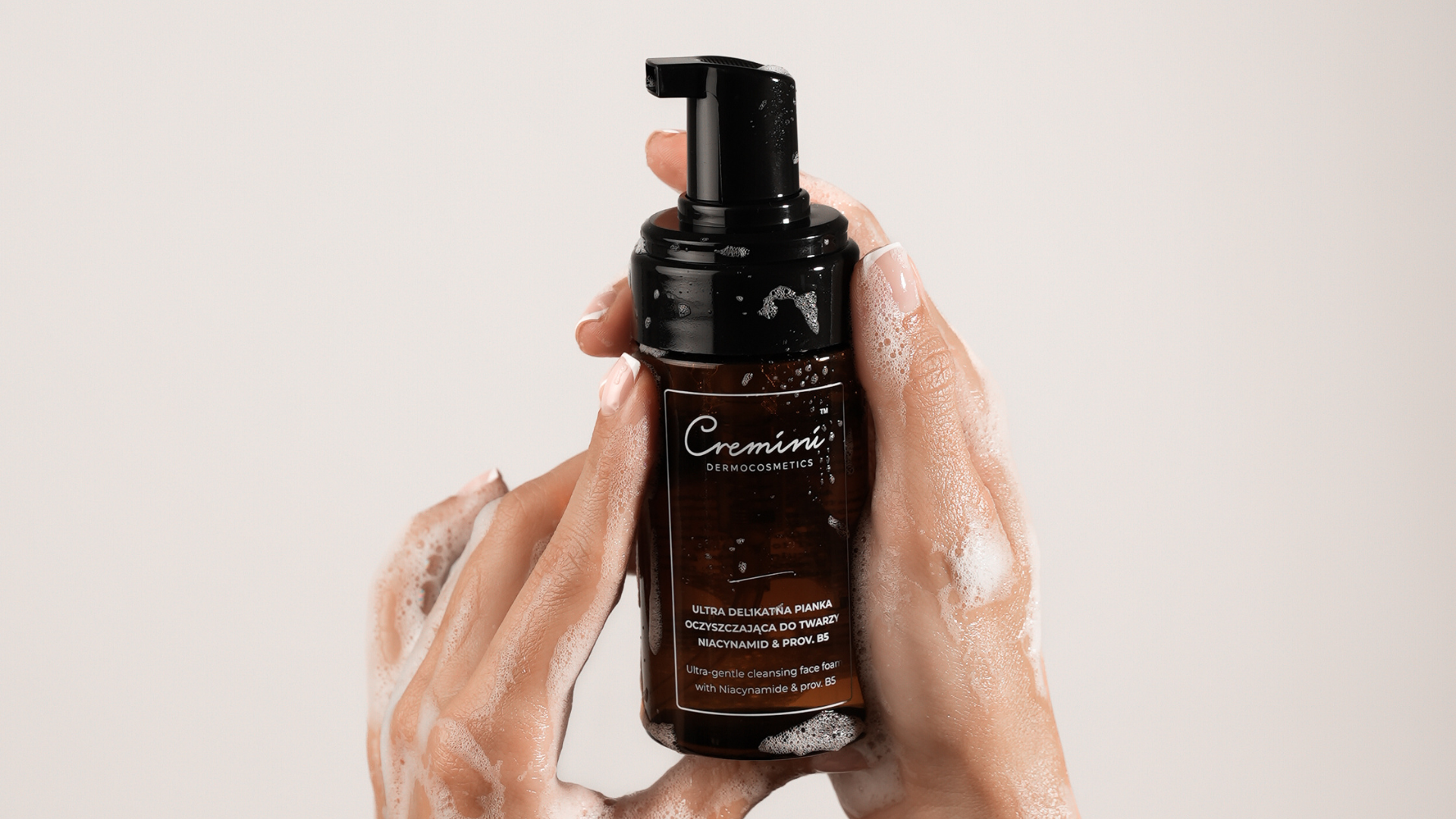 KRÓTKI PRZEJRZYSTY SKŁAD